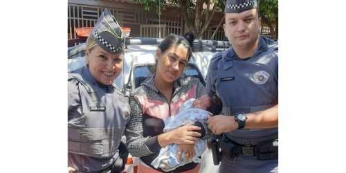 Policiais militares salvam vida de recém nascido engasgado Votunews