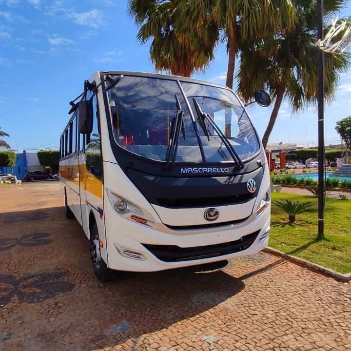 Prefeitura adquire três novos ônibus para reforçar o transporte